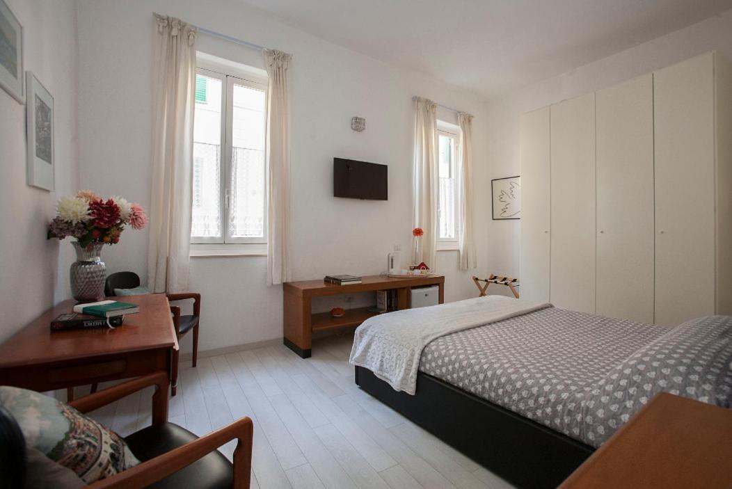 Il Nido Sull'oltrarno Camera Con Bagno Privato * Firenze